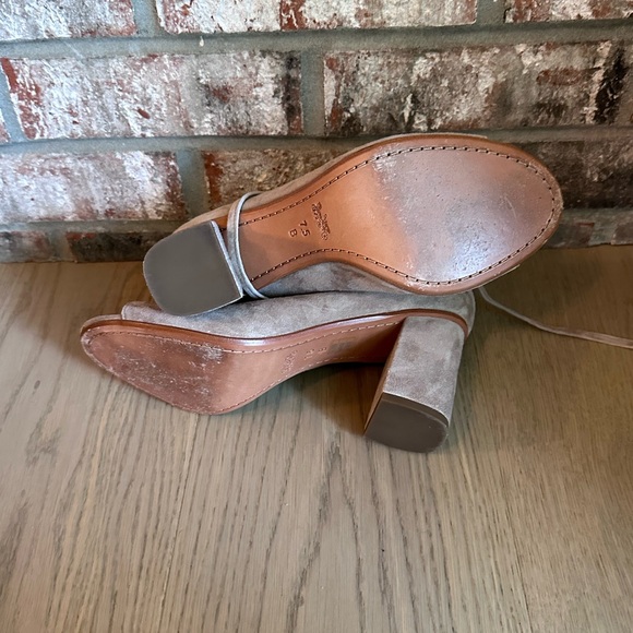 EUC Coach Priscilla Tan Lux Suede Lace up Sandal Heels 7.5 - Picture 4 of 5